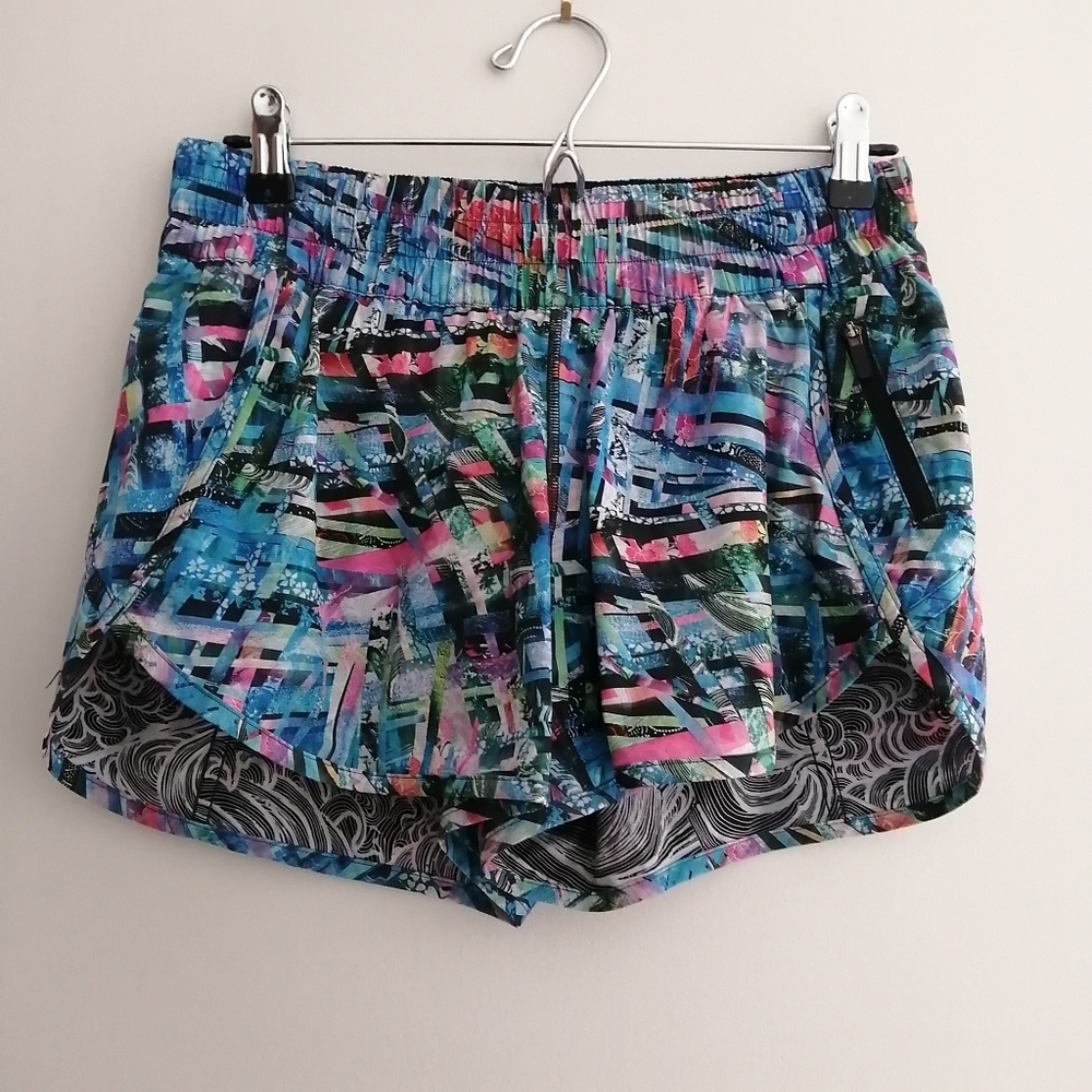 Lululemon Tracker Shorts 3.5" Lined Special Edition Seawheeze Blue Pink Size 8
